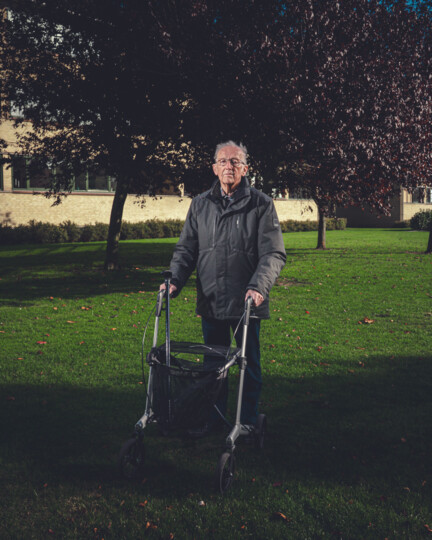 Portræt af Knud Birk Iversen, der fik livsgnisten tilbage i en mandegruppe i den lokale kirke